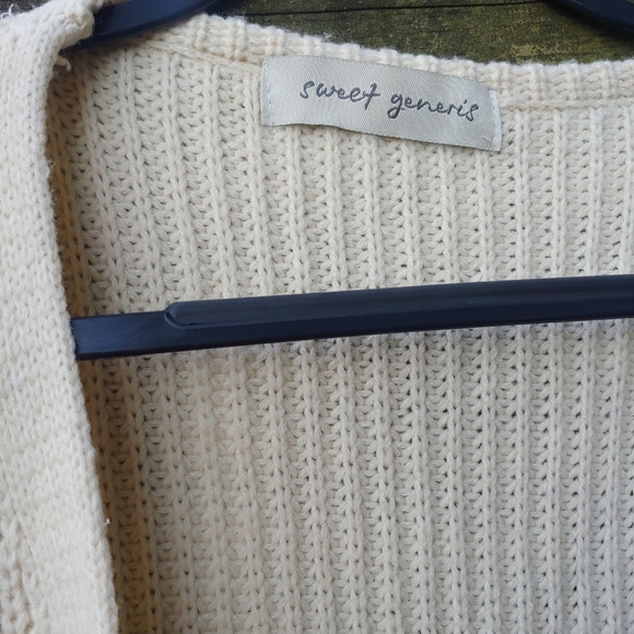 Sweet Generis | Rosette Embroidered Open Cardigan Sweater - Picture 9 of 12